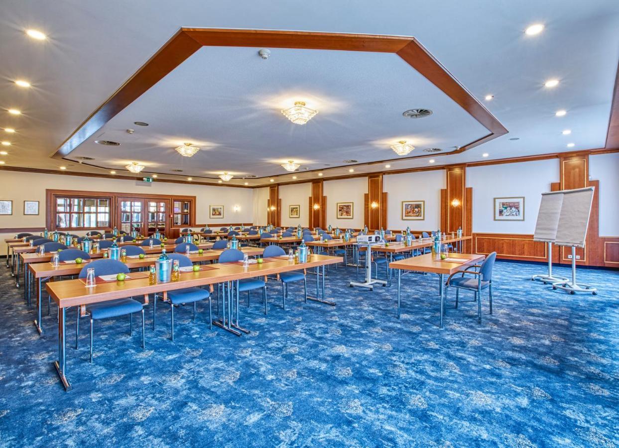 Trans World Hotel Columbus Зеліґенштадт Екстер'єр фото